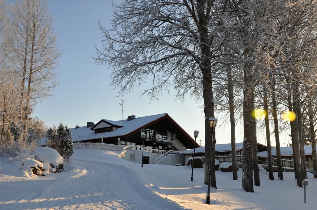 Hotel Hanhi Lapinjarvi ภายนอก รูปภาพ