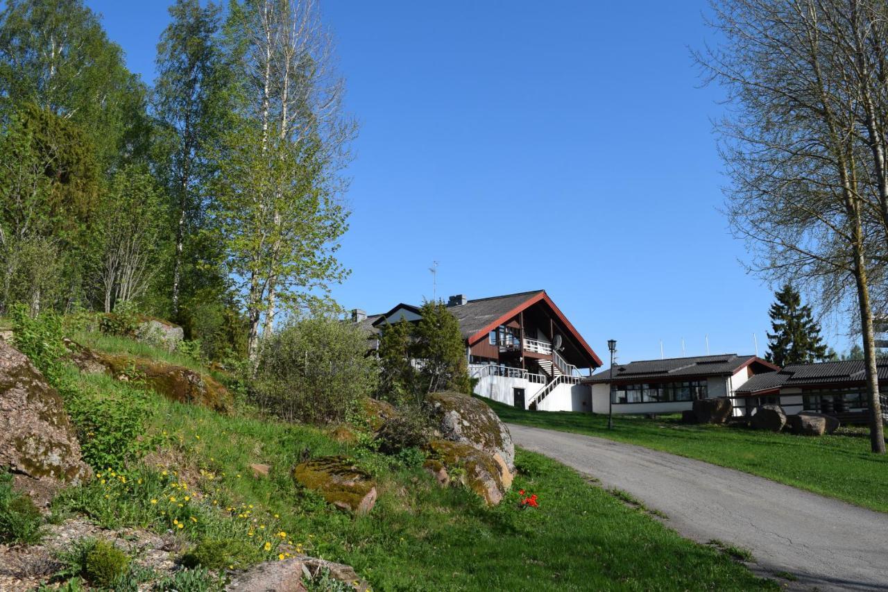 Hotel Hanhi Lapinjarvi ภายนอก รูปภาพ